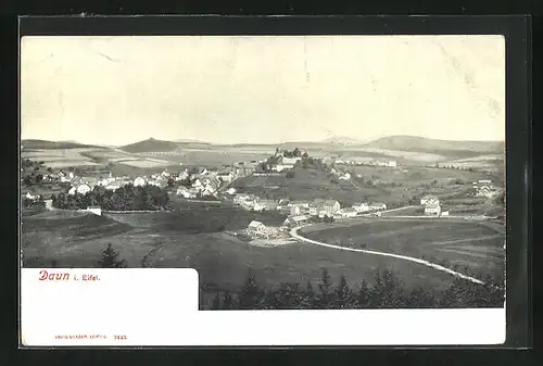 AK Daun /Eifel, Blick auf Ort mit Burg