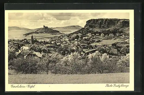 AK Gerolstein /Eifel, Blick auf Ort mit Umgebung