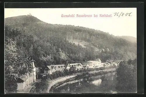 AK Giesshübl Sauerbrunn /Karlsbad, Flusspartie mit Häusern