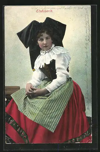AK elsass-lothringische Tracht, junge Frau im roten Kleid mit schwarzer Schleife