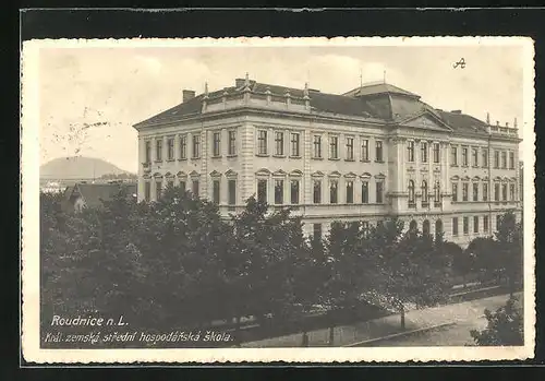 AK Roudnice n. L., Kral. zemska stredni hospodarska skola, Partie an der Schule