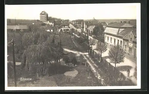 AK Zlonice, Blick über die Parkanlagen in der Stadt