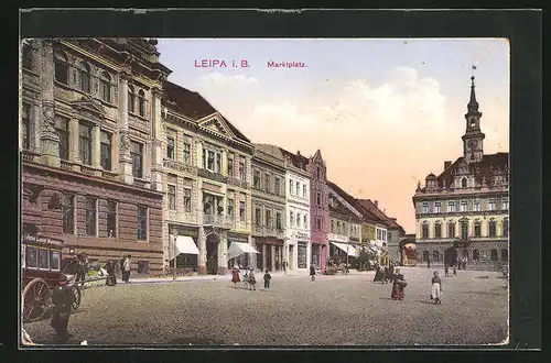 AK Leipa / Ceska Lipa, Marktplatz mit Passanten