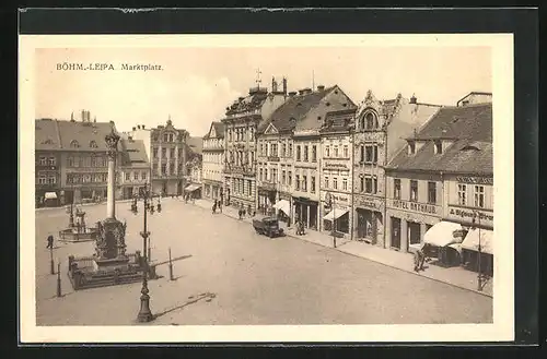 AK Leipa / Ceska Lipa, Marktplatz mit Hotel Rathaus