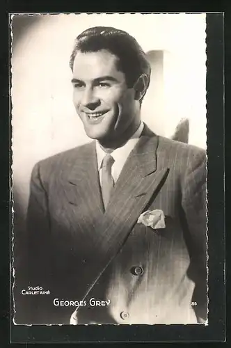 AK Schauspieler Georges Grey lächelnd zur Seite