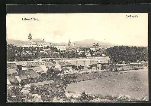AK Leitmeritz / Litomerice, Generalansicht der Stadt, Blick zur Kirche in der Stadt