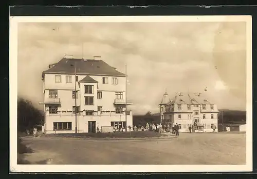 AK Straz pod Ralskem, Hotel Jezere