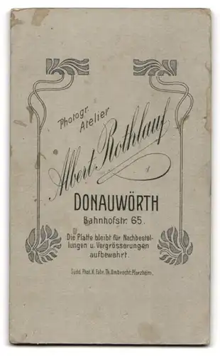 Fotografie Albert Rothlauf, Donauwörth, Bahnhofstrasse 65, Portrait junge Dame im eleganten Kleid