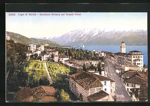 AK Gardone Riviera /Lago di Garda, Grand Hotel mit Bergkulisse