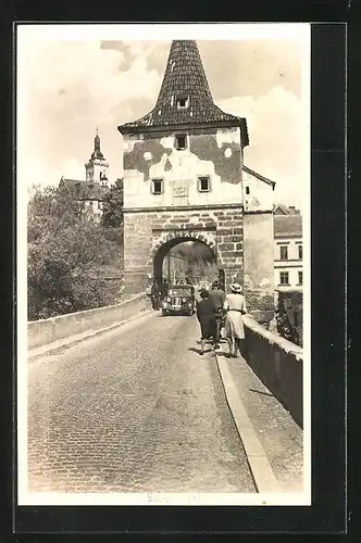 AK Stribro, Automobil unterm Brückenturm