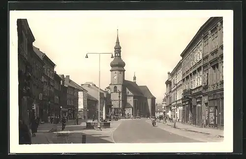 AK Falknov, Namesti