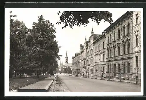 AK Eger, Strassenpartie mit Gebäuden