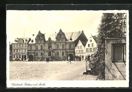 AK Glückstadt, Rathaus und Markt mit Geschäft