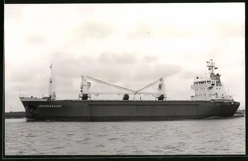 Fotografie Frachtschiff Leidsegracht in Fahrt