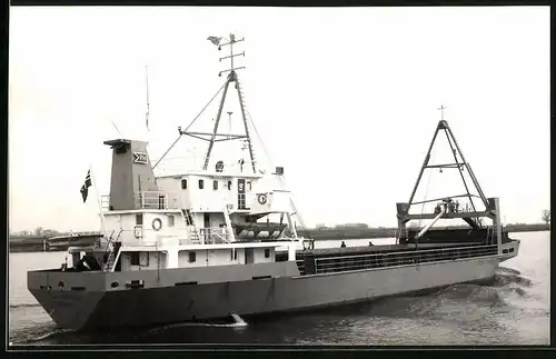 Fotografie Frachtschiff Eger Trader in Fahrt