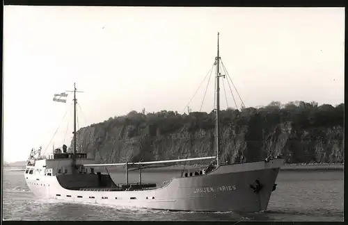 Fotografie Frachtschiff Jurjen de Vries in Fahrt