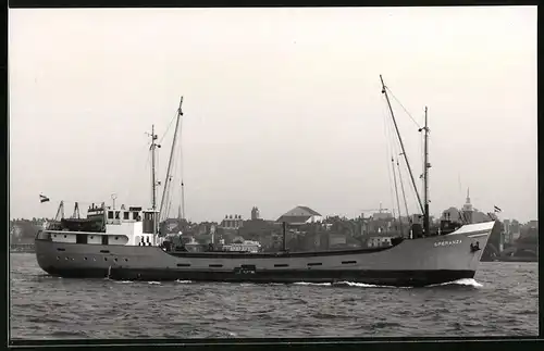 Fotografie Frachtschiff Speranza in Fahrt