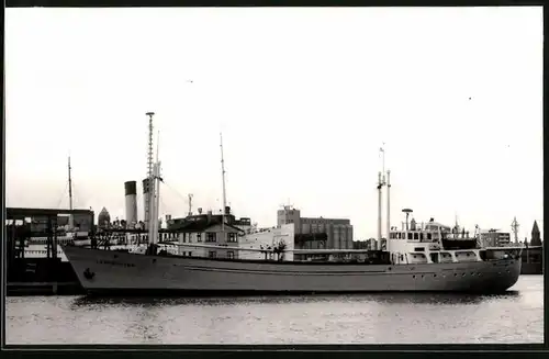 Fotografie Frachtschiff Leuvehaven am Hafen