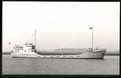 Fotografie Frachtschiff Patricia auf See