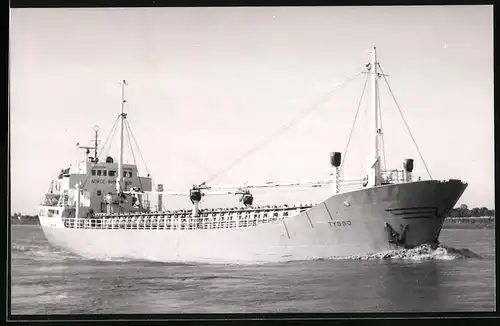 Fotografie Frachtschiff Tysso in Fahrt