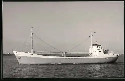 Fotografie Frachtschiff Hoop in Fahrt