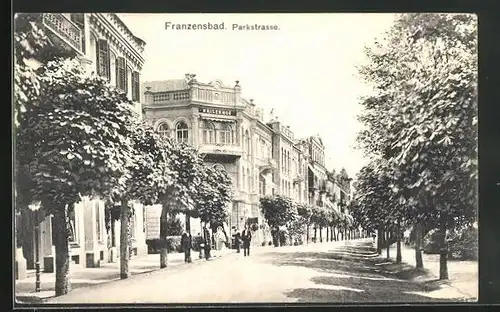 AK Franzensbad, Parkstrasse mit Hotel Kaiserhof