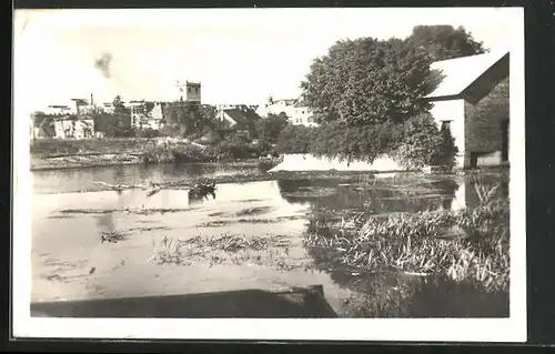AK Sokolov, Flusspartie mit Blick auf Ort