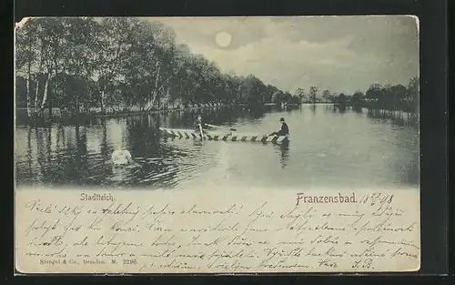 Mondschein-AK Franzensbad, Ruderboot auf dem Stadtteich bei Mondschein