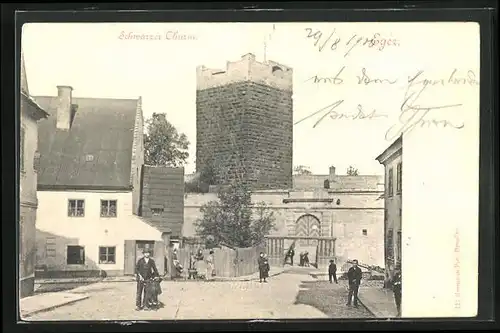 AK Eger, Menschen im Ort mit Schwarzen Turm im Hintergrund