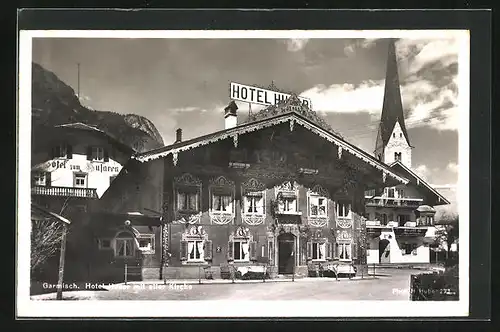 AK Garmisch, Hotel Husar mit alter Kirche