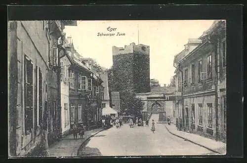 AK Eger, Strassenpartie mit spielenden Kindern, Schwarzer Turm