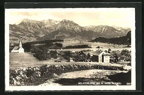 AK Bolsterlang /Bayr. Allgäu, Panorama mit Kirche und Bergkette