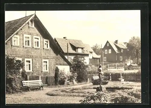 AK Hinternah, Garten mit Teich und Statue