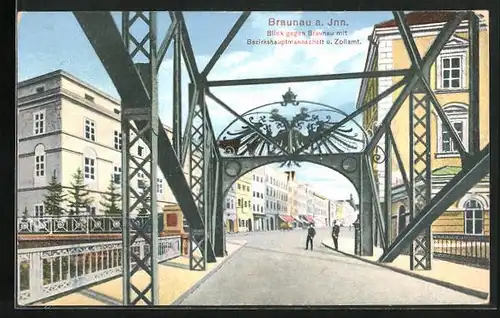 AK Braunau a. Inn., Strassenblick mit Bezirkshauptmannschaft und Zollamt