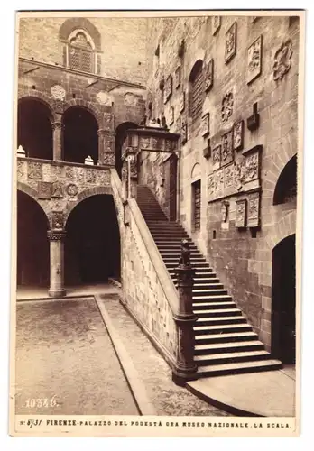 Fotografie unbekannter Fotograf, Ansicht Firenze, Palazzo del Podesta ora Museo Nazionale la Scala
