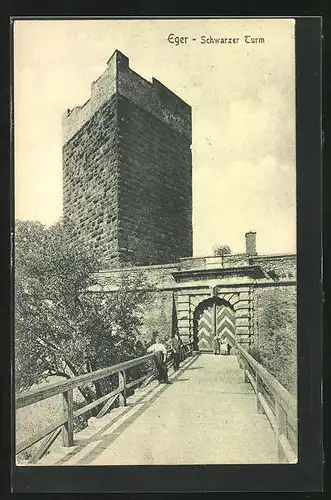 AK Eger, Eingang zur Kaiserburg mit schwarzem Turm