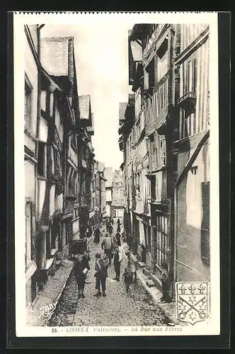 AK Lisieux, La Rue aux Fevres