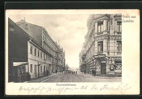 AK Berlin-Spandau, Grunewaldstrasse, Kolonialwarenladen August Friedrich im Eckhaus