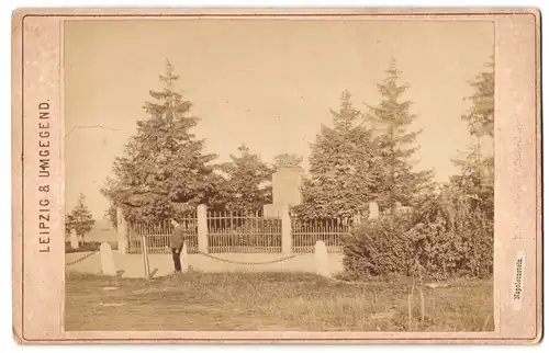 Fotografie F. Thiele, Leipzig, Ansicht Leipzig, Napoleonstein auf der Marienhöhe