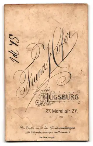 Fotografie Franz Hofer, Augsburg, Morellstr. 27, Portrait junger Mann als Königlicher Hofkutscher im Atelier