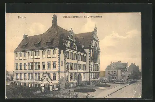 AK Herne, Hohenzollernstrasse mit Oberrealschule