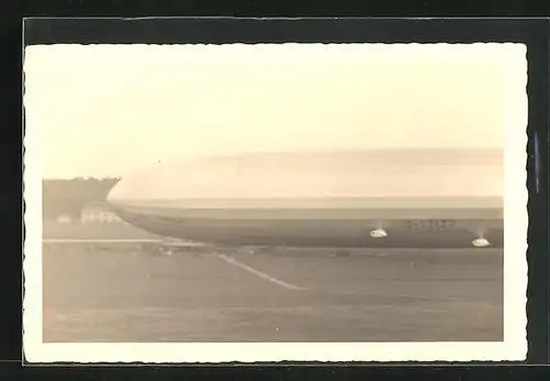 Foto-AK Friedrichshafen, Landung des Zeppelins LZ 127