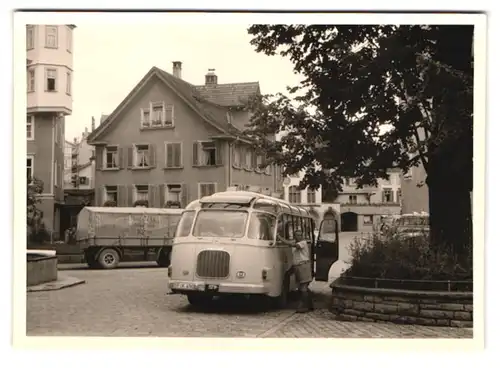 2 Fotografien Bus Kässbohrer Setra, Reisebus, Omnibus