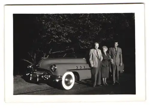 3 Fotografien Auto Dodge, US-Car mit Kennzeichen Virginia 1953 am Riverside Park