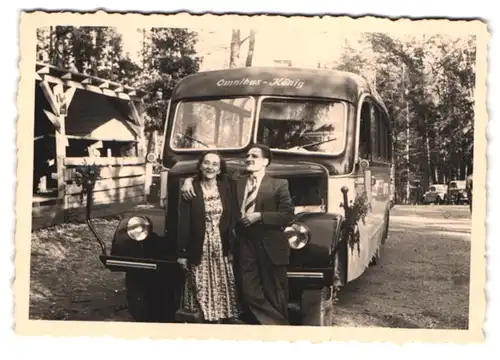 6 Fotografien Bus Mercedes Benz, Reisebus der Fa. Omnibus-König in Wildbad & an der Bärenhöle 1949 /50