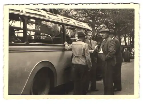 6 Fotografien Bus Mercedes Benz, Reisebus der Fa. Omnibus-König in Wildbad & an der Bärenhöle 1949 /50