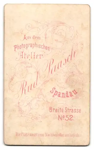 Fotografie Rud. Paasch, Berlin-Spandau, Breite Str. 52, Portrait stolze hübsche Mutter mit Buben im Anzug