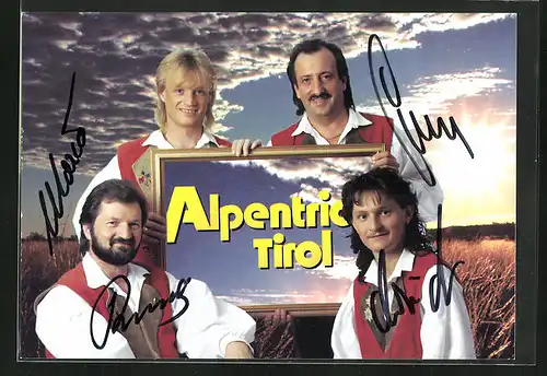 AK Musikergruppe Alpentrio Tirol in Tracht vor einem Kornfeld