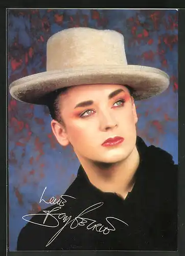 AK Musiker Boy George blickt nachdenklich in die Ferne