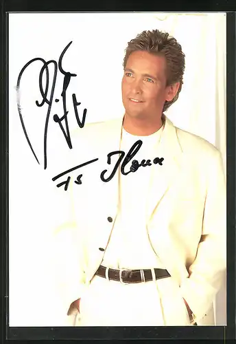 AK Sänger Olaf Berger im hellen Anzug